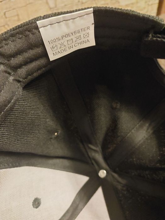 Czapka z daszkiem (damska)