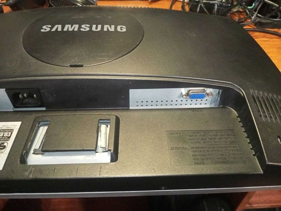 Монитор Samsung 943nw рабочий недорого