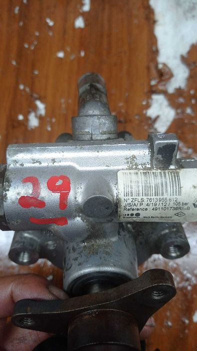 Bomba de Direção Renault 

REF: 4 9 1 1 0 1 7 3 6 R
