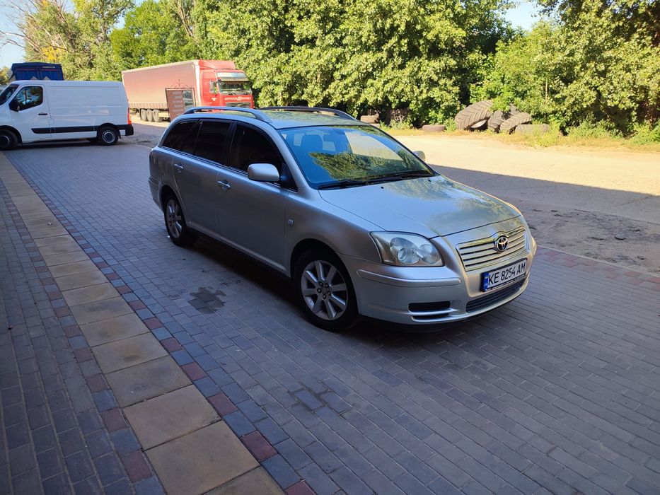toyota avensis универсал 2.0 турбодизель