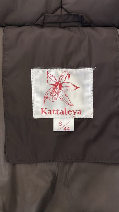 Жіноча весняна/демісезонна куртка Kattaleya р S