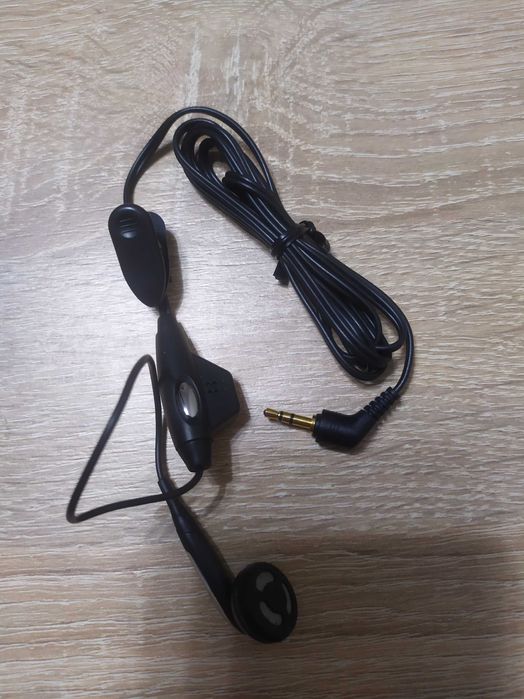 Ładowarka Nokia z cienkim bolcem na gniazdo zapalniczki