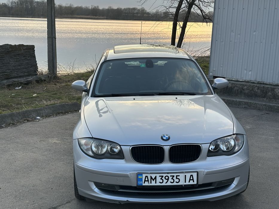 Продам BMW 1 серії в гарному стані привезена з німечини