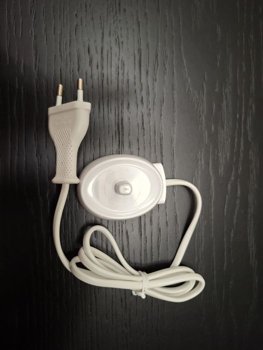 Sprzedam nową ładowarkę do szczoteczki Oral B. Wysyłka lub odbiór osob