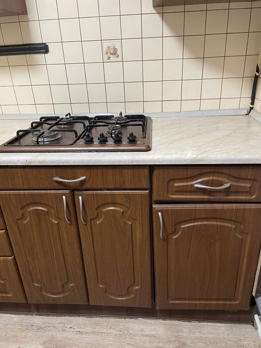 Кухня б у  довжина 2,87м з технікою і мийкою