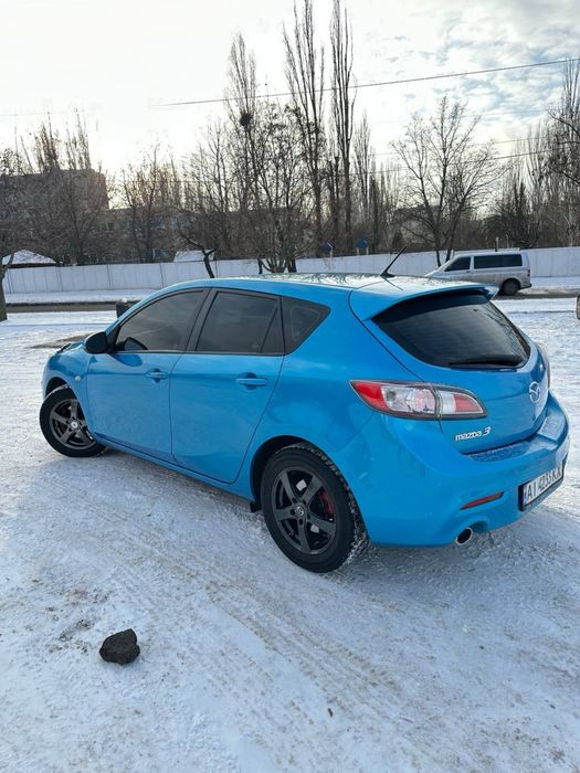 Mazda   2011  в супер ідеальному стані