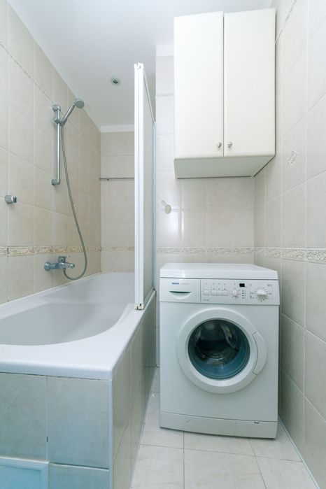 Подобово 3к апартаменти, Палац спорту, Гулівер, Кловська