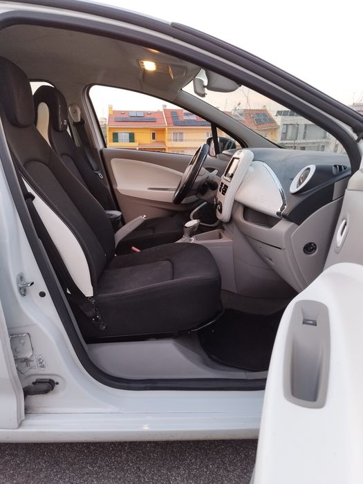 Renault Zoe 22 kWh | 2016 | Bateria Própria