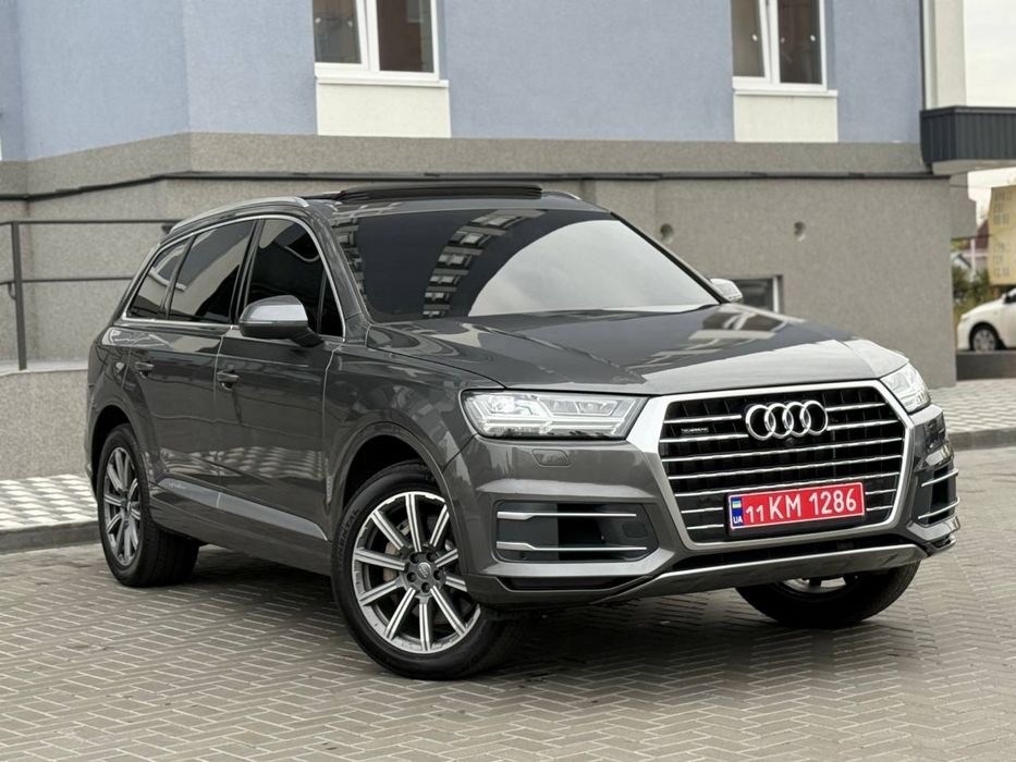 Ауді Q7 2019 рік