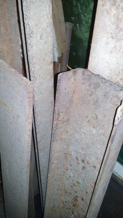 смуга стальна товста