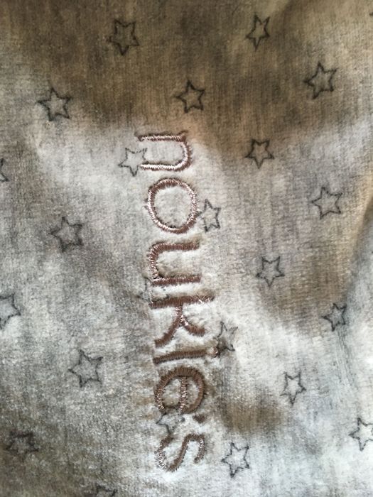 Capa quentinha para ovo da marca Noukie’s