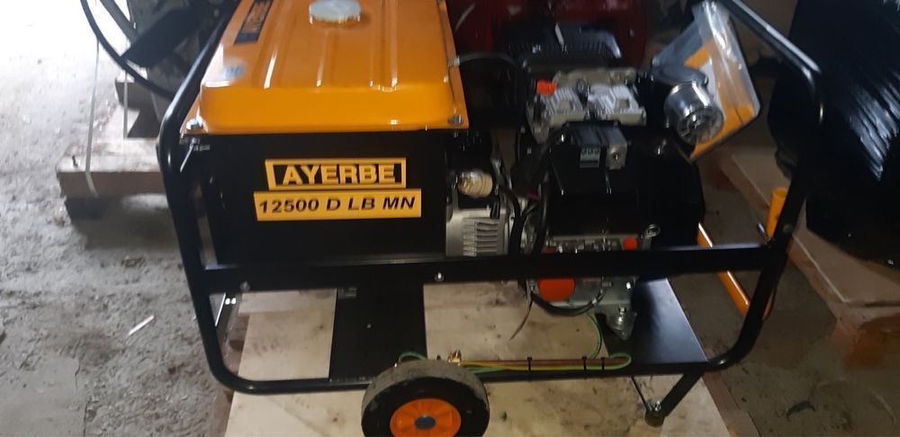 Дизель-генератор 8-10кВт/220 електростанція 12500D LBMN Ayerbe Іспанія
