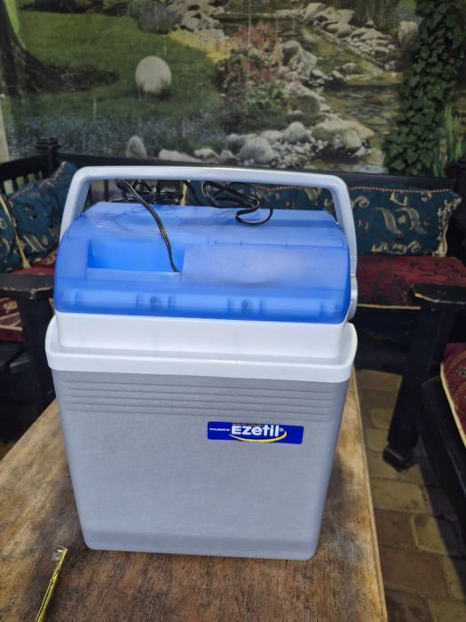 Холодильник автомобільнмй IPV Electric Cooler 12V 48W, Німеччина