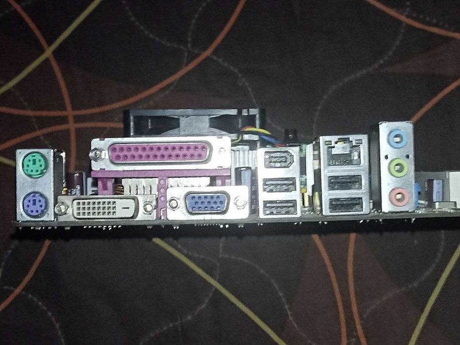плата Asus M2A-VM HDMI AM2+ AM3 AMD 690G 4xDDR2 DVI-D HDMI