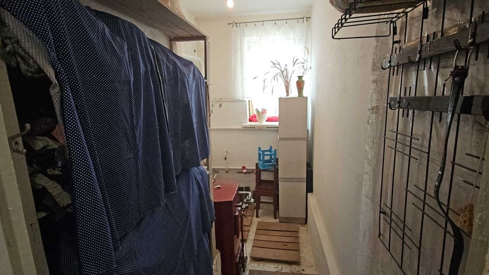 Капітальний будинок поруч з центром міста Баришівка 22 сотки - Є Відео