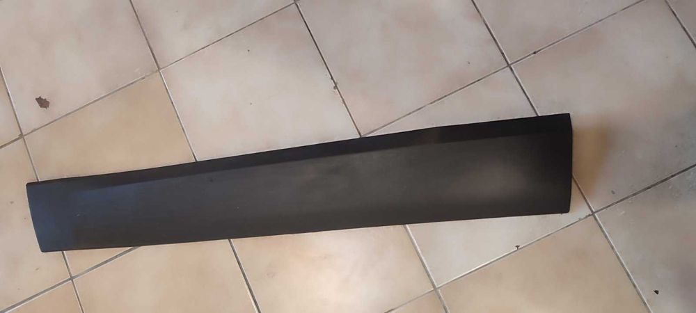 Накладка двері лівої передньої оригінал, JEEP Cherokee 2019