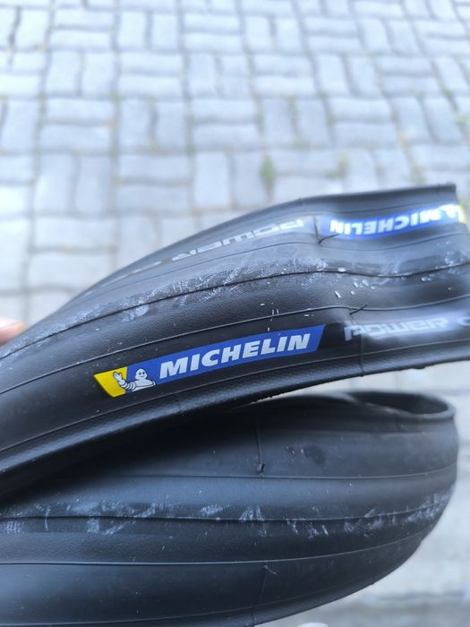 Pneu estrada 28 Michelin