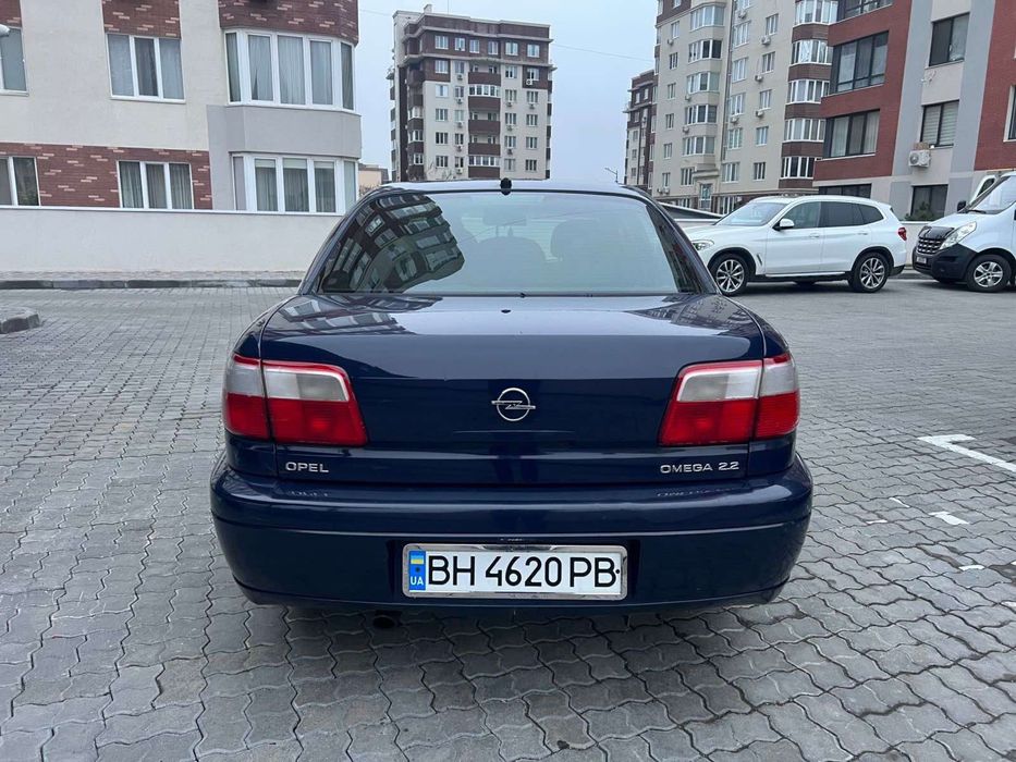 Срочная продажа Опель Омега, 2,2 л газ/бензин.