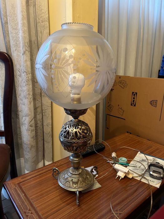 Candeeiro de pé vintage - Em bom estado