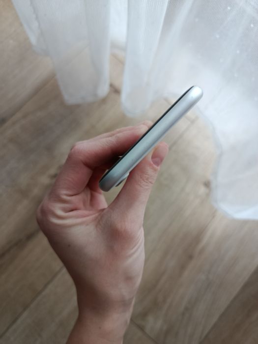 iPhone se2020 biały