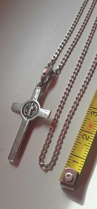 Krzyżyk z łańcuszkiem srebro sygnowane Vintage.