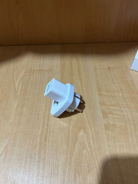 Apple Watch 3 (42mm) + 3 ремешка + защита.