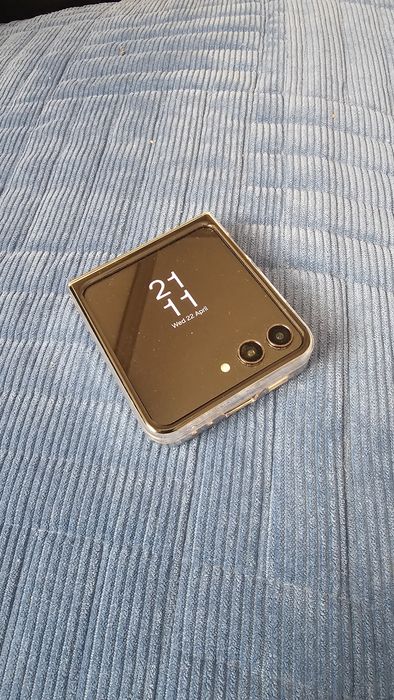 Samsung zflip 5 sem riscos.