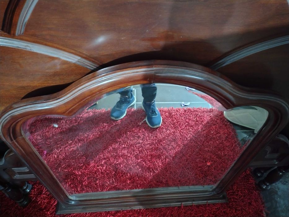 Mobília em bom estado