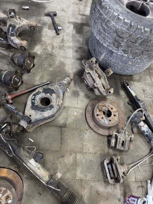 Навара д40 Патфайндер балка кардан цапфаречаг полувісь D40 navara