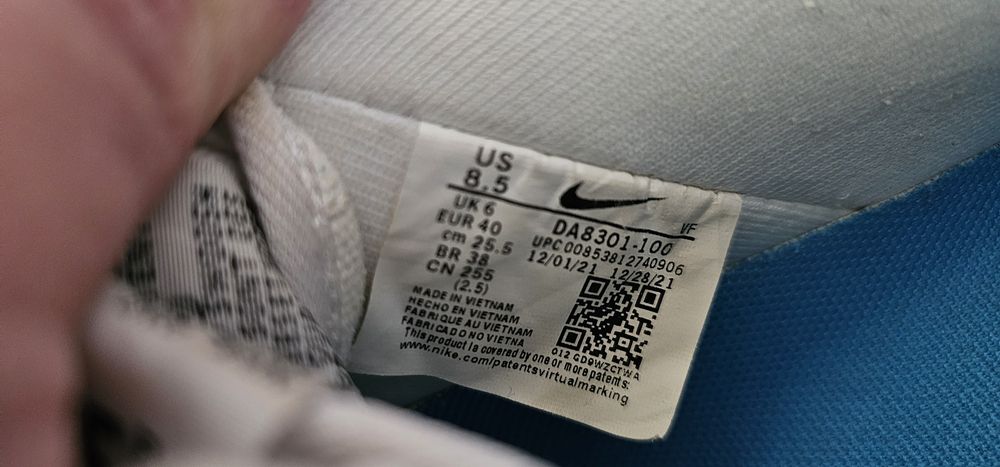 Vendo vários pares de sapatilhas  (40€)