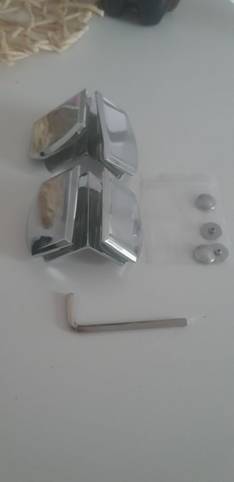 Zawias do kabiny Kerra nowe cena za 1 sztuke