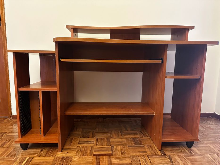 Secretária para computador