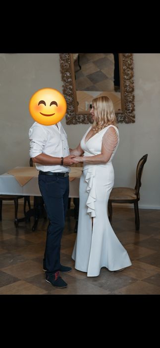 Suknia biała ślubna 46