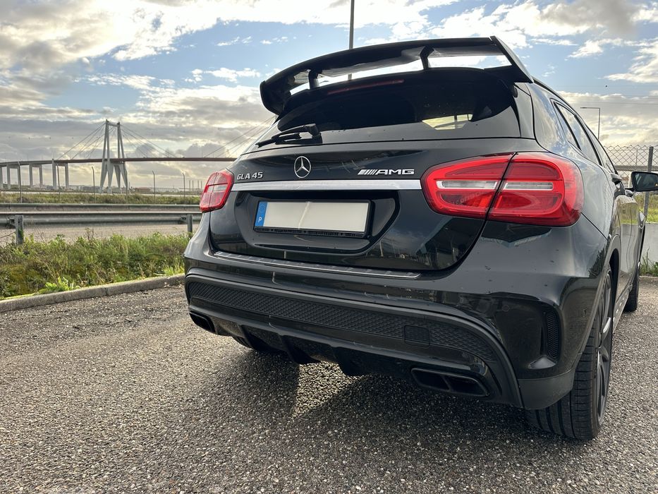 Mercedes-Benz GLA45 AMG Aceito Retoma