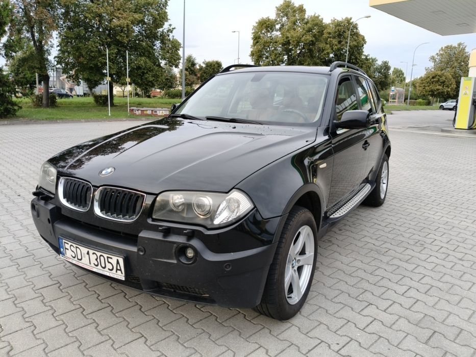 BMW X3. 2.0diesel Xenon navi panorama skóra  grzane  fotele