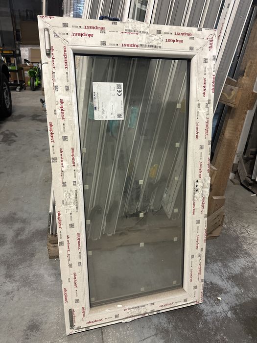 Janela Pvc oscilobatente 70,5L/131,5A