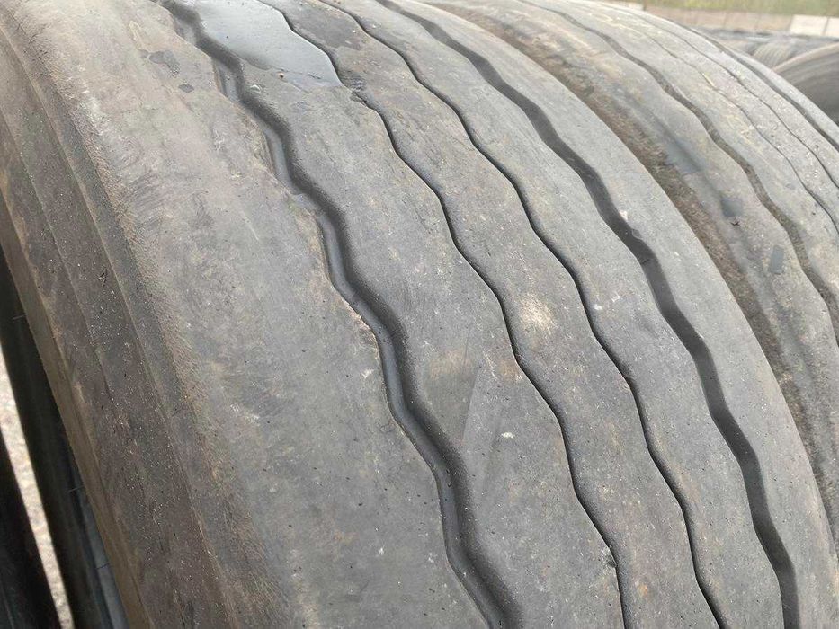 Opony używane 385/65r22.5 Bridgestone Duravis R-trailer 002 Evo 9-10mm