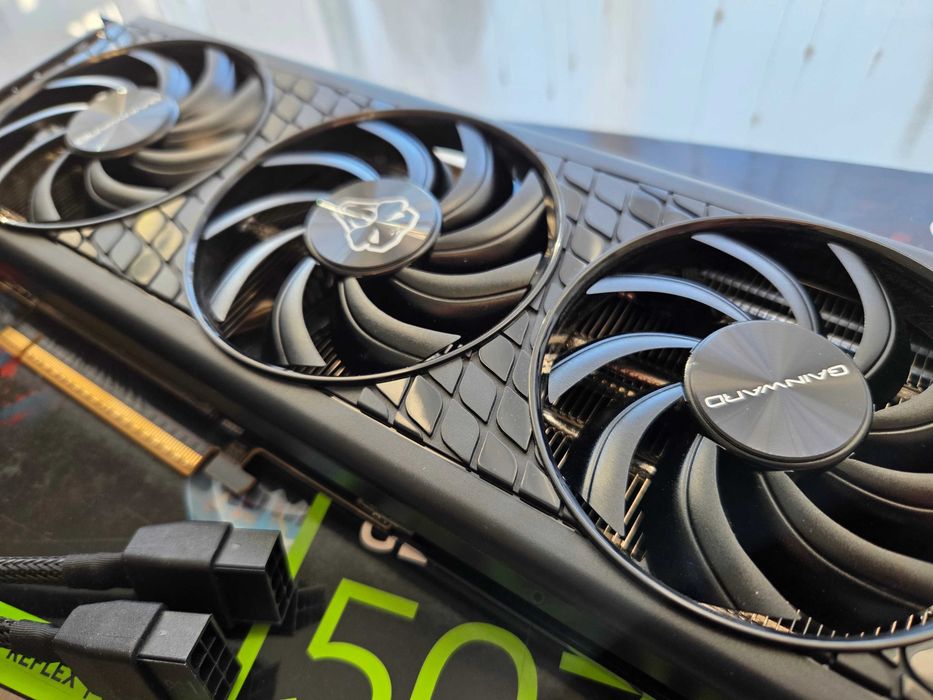 Gainward RTX 5070 Python III jak nowa