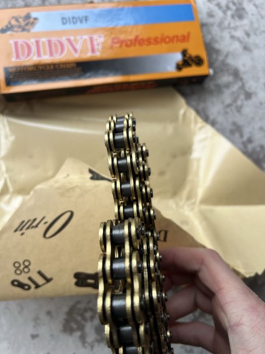 Мото ланцюг 520 сальниковий цеп сальникова 520 120 ланок