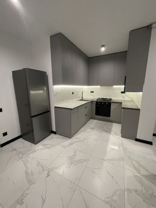 Оренда власник ЖК Гранд Віледж Вікторія Гарденс King Cross Сокільники