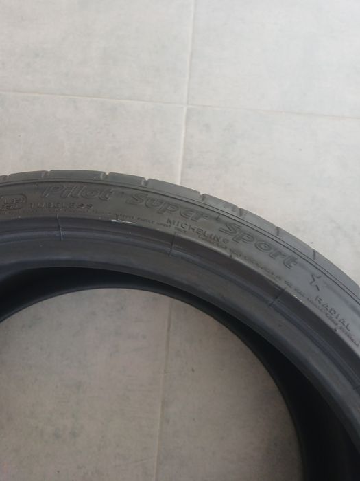 2 pneus 255 35 r19 Michelin