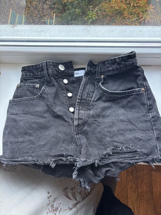 Женские шорты Zara
