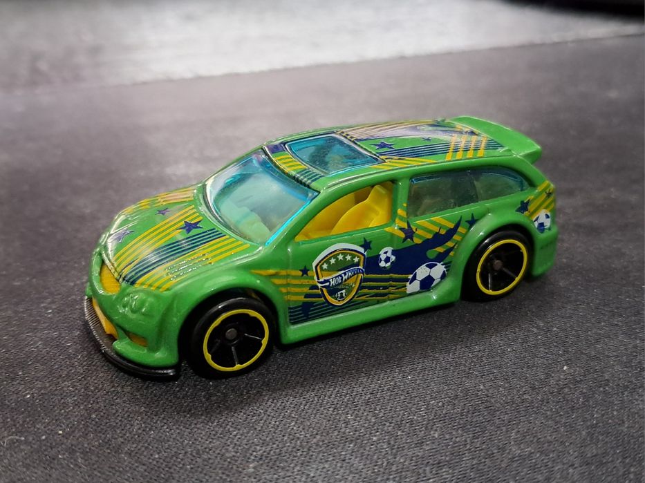 Hot Wheels 2002 Audacious 1186 MJ 1 NL