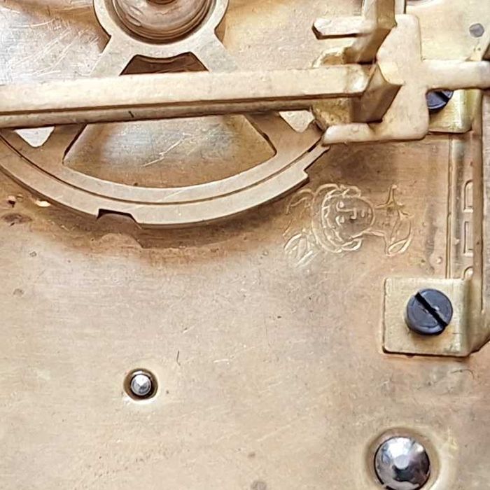 Stary wiszący zegar Kienzle