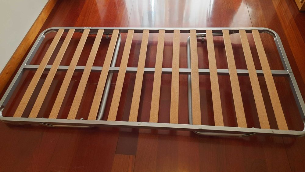 estrado deslizante 90 cm x 190 cm