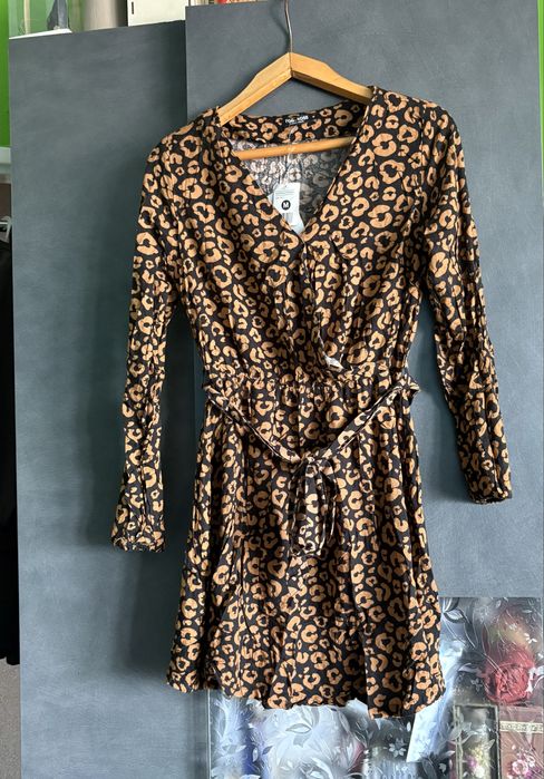 Nowa sukienka mini kopertowy dekolt panterka Tom&Rose r. 38 M