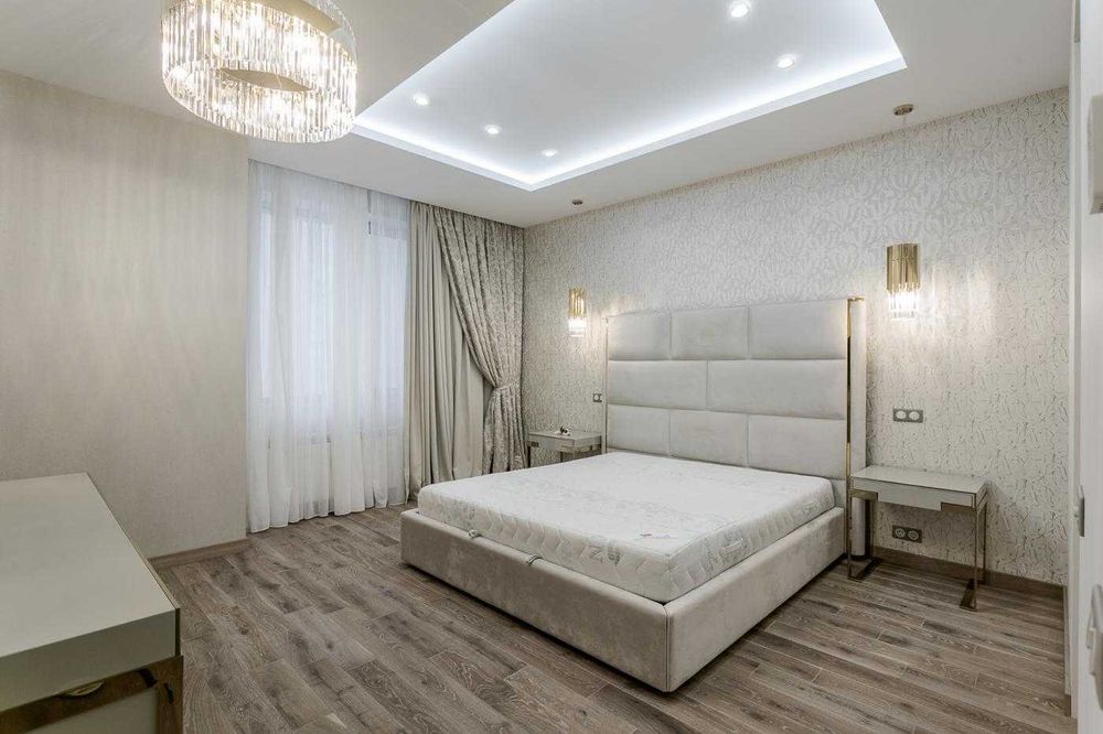 Продаж 3-к квартири в ЖК бізнес класу Riviera Riverside, Р. Окіпної 18