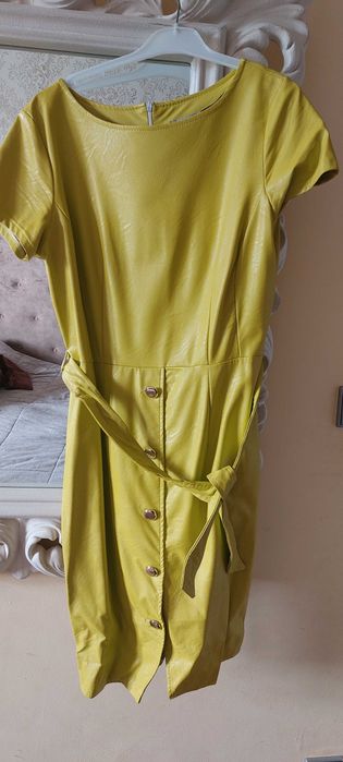 Vestidos Nakuro, stradivarius, spaccio, zara, origem.