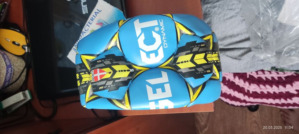 Футбольні м'ячі SELECT (dynamic)