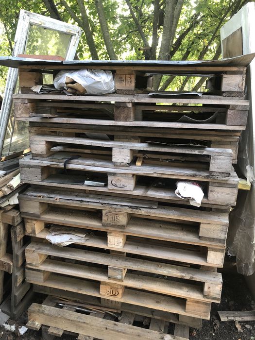 Железяки,дерев.оконные рамы,дверь вх.метал,двери межкомнатные, поддоны